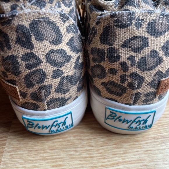 Women Size 7 Blowfish Malibu Cheetah Print Canvas Sneakers- excellent condition - Picture 5 of 5